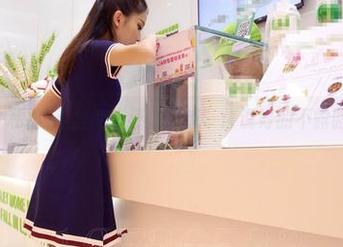 原图+私拍=爱丝的“热血赛道”：说好的不露脸呢？
