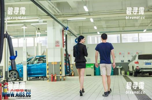 爱丝写真：不止是壁纸，人工操作少女更像是梦境的撩拨