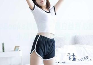 BoBoSocks袜啵啵 – 厚白丝背后的故事：小甜豆的私拍大曝光！