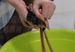 IESS异思趣向 – 图集审美提升指南：团团的定制旗袍，瞬间让你想‘跟风’！