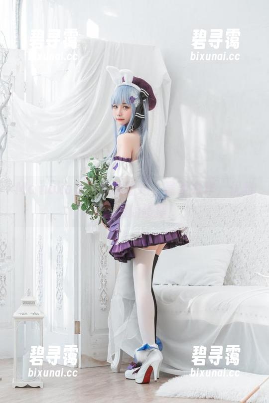 Momoko葵葵运动图包，最新力作，优雅与活力的碰撞！