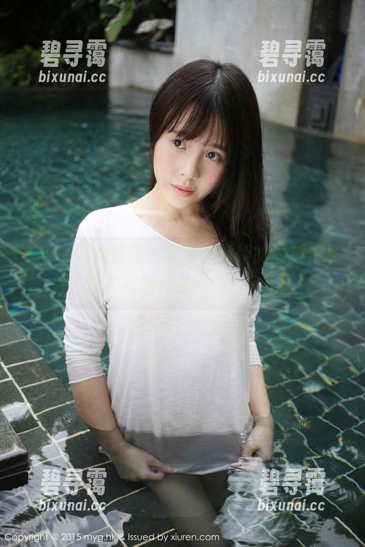 MyGirl美媛馆 - 看看潘娇娇的最新作品集，这套校服真是…唔，惊艳吗？