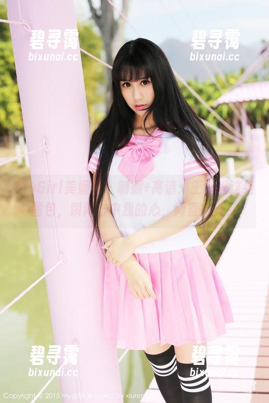 MyGirl美媛馆 - 制服+高清：王馨瑶这组图包，瞬间击中我的心，简直完美！