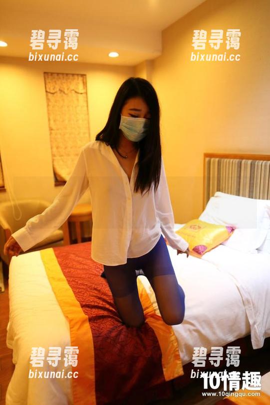 私拍资源新发现，ROSI的嫩学妹制服，我可能要沉迷了！