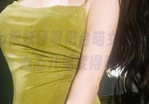 看看Tina很妖孽呀吧台喵女合集又更新，心态开始变得奇妙