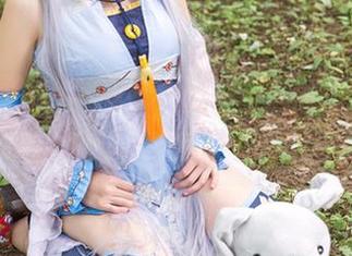TouTiao头条女神 – 刘瑾希的甜心美图，让我感慨：分享，这就是爱情的味道吗？