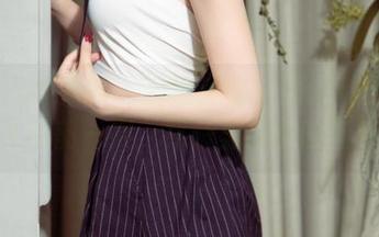 UGirls尤果网 – 原图来临！唐溪若的长腿让人眼前一亮，照片里藏着的魅惑！
