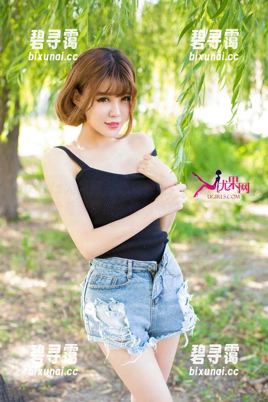 UGirls尤果网 - 心跳瞬间：郝晴Grace的温柔高清壁纸，值得你放在桌面上！