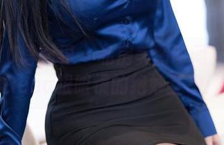 XIAOYU语画界 – 私房美图时间！小海臀Rena跟眼镜的绝妙互动！