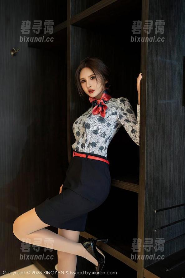 XINGYAN星颜社 - 运动也可以很美，安安Angel的写真教你怎么跨越丑陋的沙发！