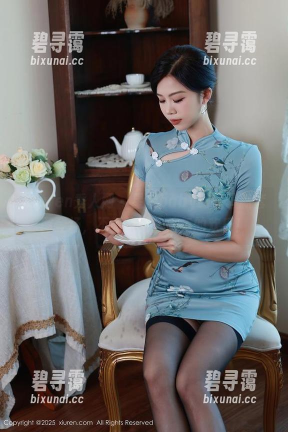 Xiuren秀人网 - 星星baby眼镜最新套图登场，不看错过一整年的欢乐！