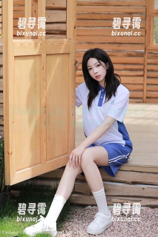 Xiuren秀人网 - 探索林文文妹妹的写真全集：每一帧都藏着小惊喜