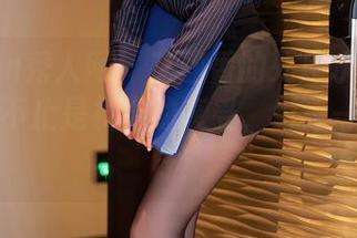 Xiuren秀人网 – 艾静香的死库水写真：这套图不止是视觉的享受，也是一剂强心针！