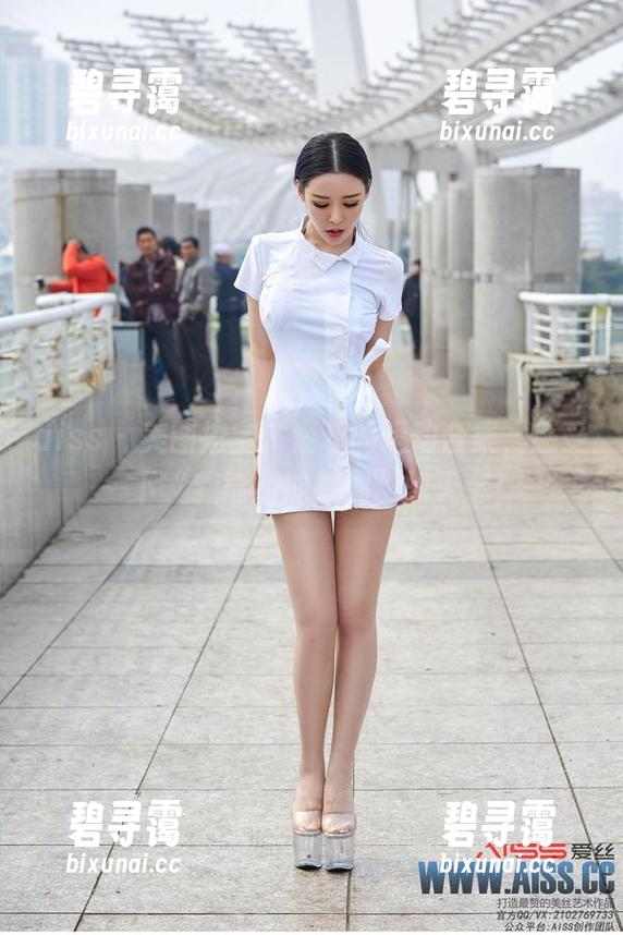 aiss - 美图挖宝：索菲的运动合集，感受一下“我能不能摔倒”的无奈！