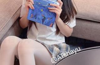 在“at鲨鱼”在线写真中游荡，感受《蔚蓝档案妃咲旗袍》的朦胧魅力