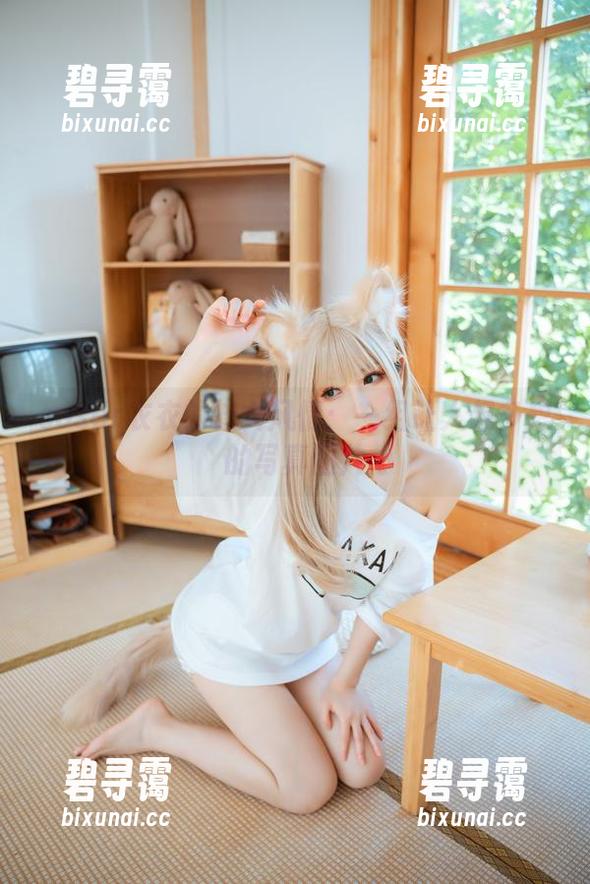 coser衣衣的修女风情：一组让人想多想的写真图片