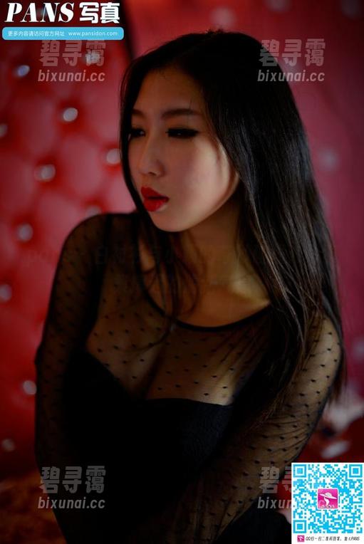 pans - 白衬衫与小颖的奇妙碰撞：写真集撑起的清新气息