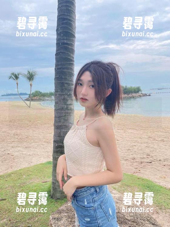 夏天的roroki骷髅姬：那些cos照片里的高清细节，简直让人不想移开眼睛。