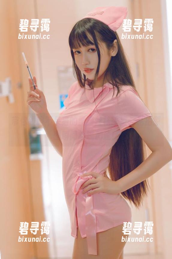 带你领略不呆猫的黑猫丝袜诱惑，私拍原图瞬间心跳加速！