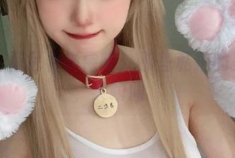 透过比基尼看倦倦喵：那些私拍的美图真实瞬间
