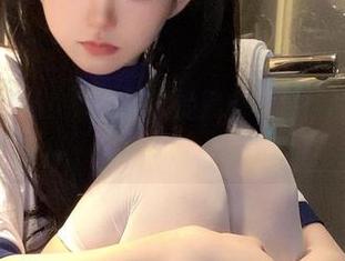 免费图包来袭！让倦倦喵的黑内衣把你的眼球撑爆吧！