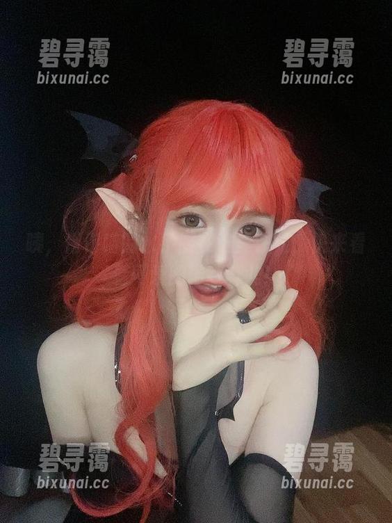 咦，倦倦喵的水手服在这里在线，快来看看可爱的喵咪样儿！
