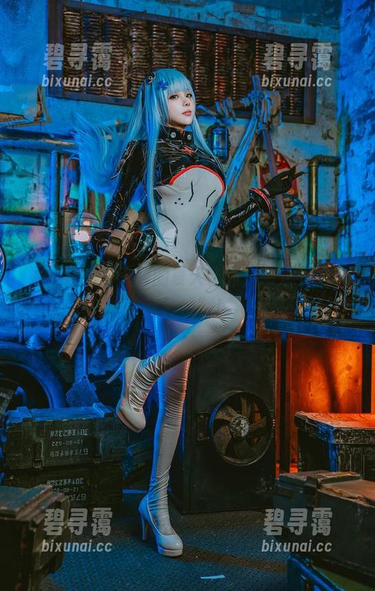 看！最新凛子酱的夏天作品，阳光下的“眼神杀”！