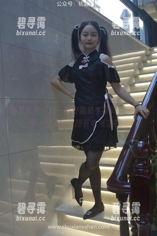 初夏女神 - 这一组安妮奶牛写真，可能让你一整天都沉醉在牛气之中！