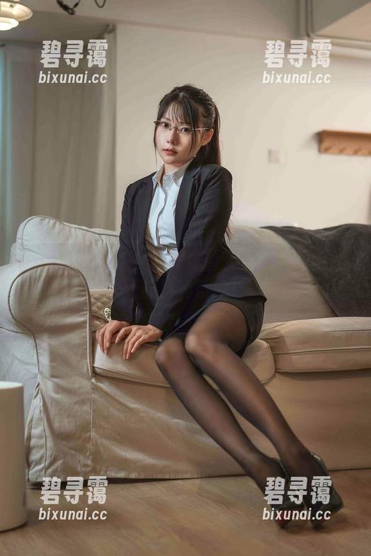 小露乱撞全集！坏露露香宝带你领略瑜伽服的精彩瞬间！