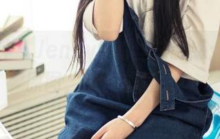 头条女神 – JennyR的丝袜诱惑：无圣光原图，低调却撩人！