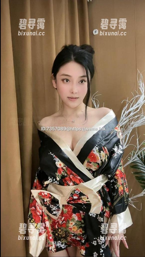 微密圈 - 奶雯内衣合集：更新以后，连你的心也要被撩走！