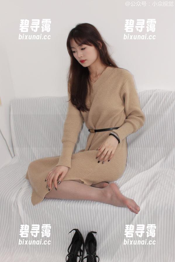 小众视觉 - 挑剔的眼光也得臣服，在线看看小苹果的皮衣原图吧！