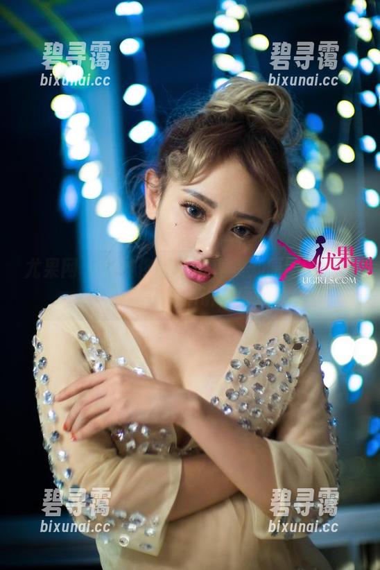 尤果网 - 女神佟蔓的写真集：原图的每一帧都在悄悄讲故事！