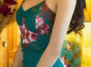 尤果网 – 夏乔的短裤大冒险：从原图到写真，跟随她的脚步一起嗨！