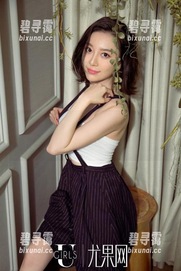 尤果网 - 更新来了！尤娜娜的纯白美图，简直像从童话里走出来的“白雪公主”，可惜没有小矮人。