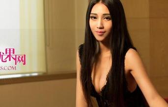 尤果网 – 李凌子的眼镜日常：在线合集，似乎每一方光影都在说话。