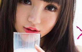 尤果网 – 谭晓彤的最新网袜写真：谁说休闲不能性感！