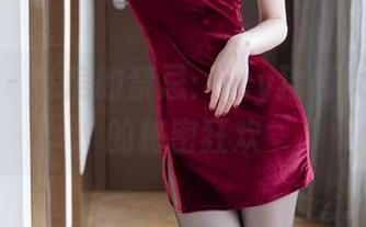 尤蜜荟 – 私房的禁忌：icy猪修女图包里的秘密狂欢