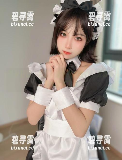 少女日记：布丁大法私拍的图片，太好看了根本停不下来！