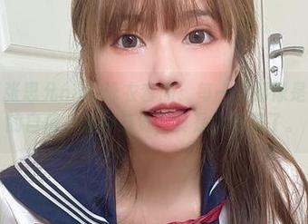 微密圈 – 张思允nice泳衣套图：每一张都像是在炫耀她的自信，这种感觉，真是太舒服了。
