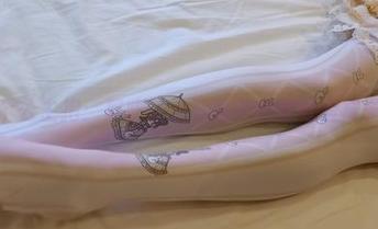 想要个公主抱：那些让人欲罢不能的可爱袜子作品