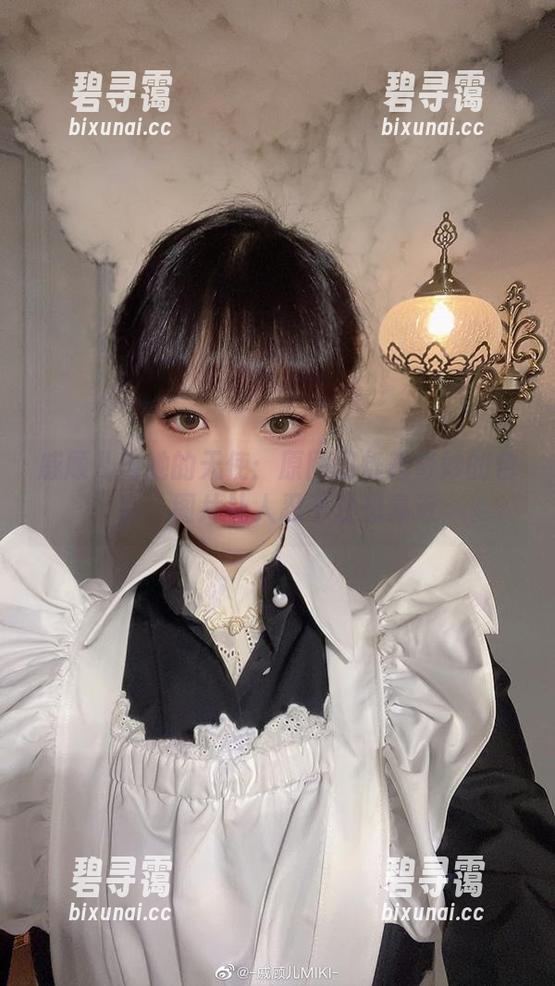 戚顾儿与她的天使：原图闪烁着奇妙的色彩，图片让人忍不住想靠近