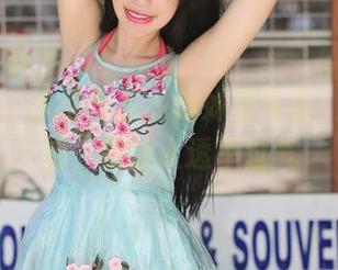 推女神 – 泳池戏水，战姝羽写真：光影交错，别让人透不过气