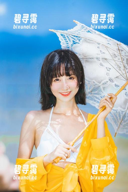 图片背后的秘密：木绵绵OwO内衣写真的细腻与大胆
