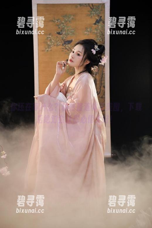 你还在等什么？桃暖酱连体衣美图，下载后绝对会让你心情大好！