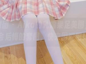 森萝财团 – Aika的乳霜果足美图，不看会后悔的套图，快来围观吧！