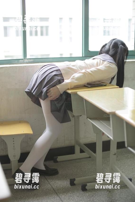 森萝财团 - 默陌女友图集，时光静止的每个瞬间都是美图