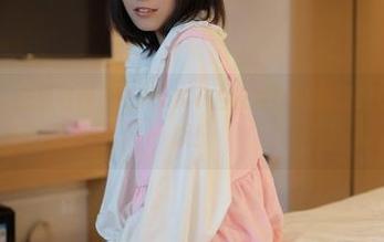 模范学院 – 想拥有伊小七MoMo的校服高清资源？这里不藏着哦！
