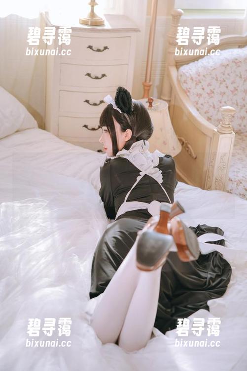 樱井小莜带你进女仆作品集，围上围裙的她让手工咖啡也变得特别，分享你的审美吧！