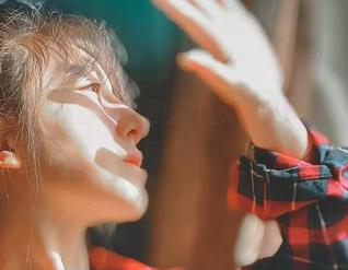 樱晚gigi：在直男星期天中找寻那些动人的写真与壁纸
